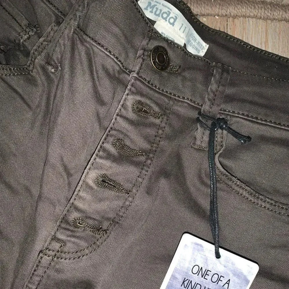 Mudd destroyed high waisted skinny jeans - Picture 2 of 4